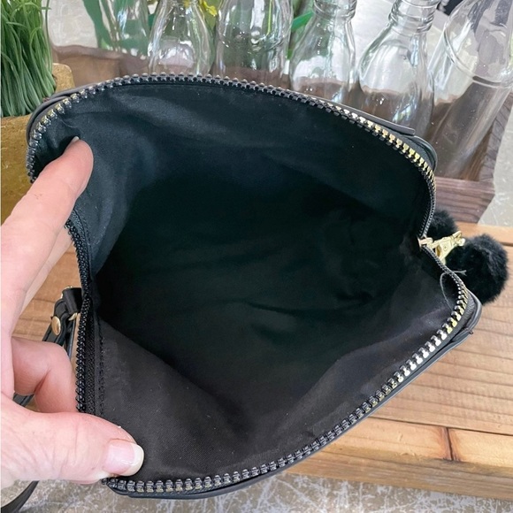 ISAAC MIZRAHI TABLET  HOLDER/COSMETIC BAG CC WITH LANYARD/ BLK FAUX FUR KEY RING - Picture 7 of 10